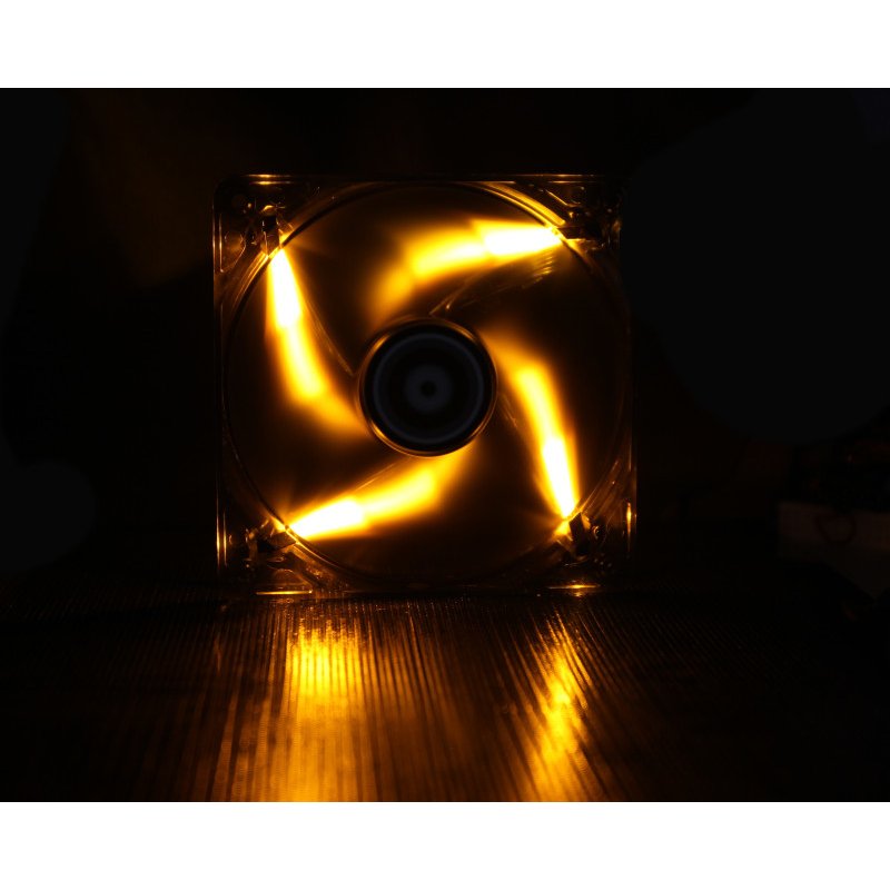 BitFenix compatible Spectre PWM 140mm Lufter orange LED - noir