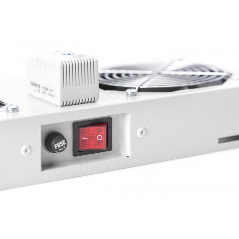 Digitus Unité de ventilation de toit pour boîtier mural de 483 mm (19 po)