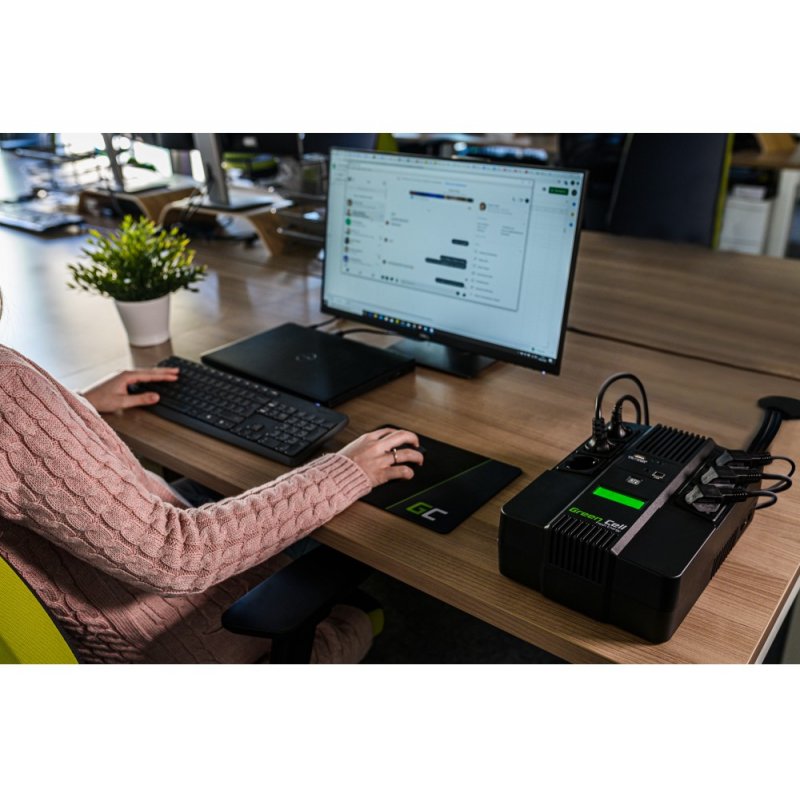 GreenCell compatible AiO 800VA 480W Überspannungsschutz 230V Black