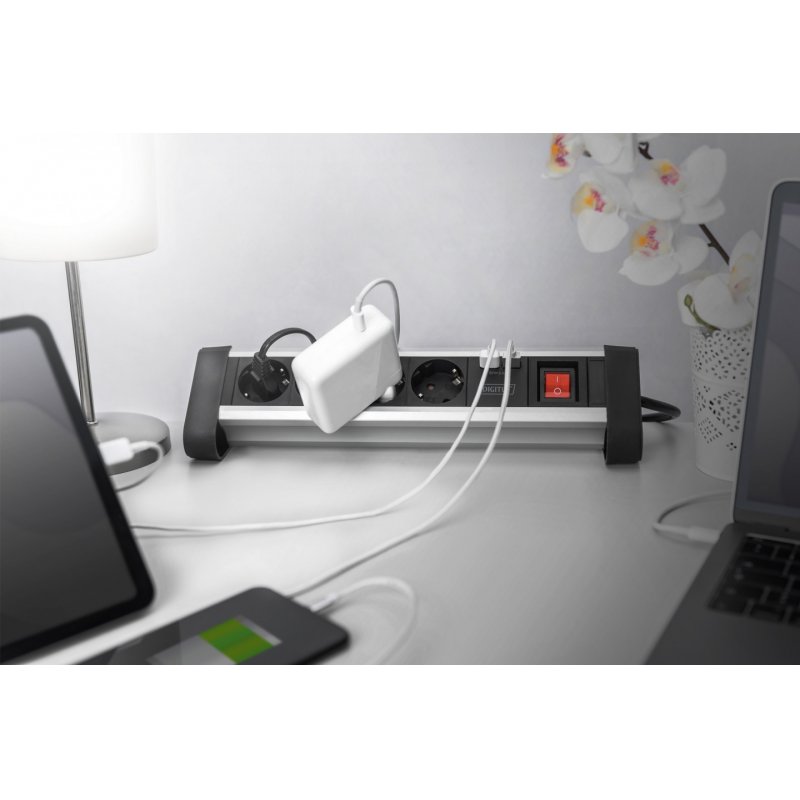 Digitus 4-way office socket strip with 2x USB ports