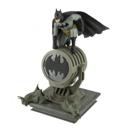 DC COMICS BATMAN FIGURINE LIGHT