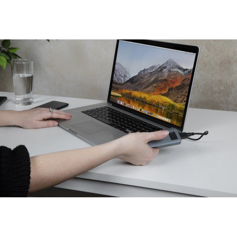 Verbatim compatible Fingerprint Secure SSD USB 3.2