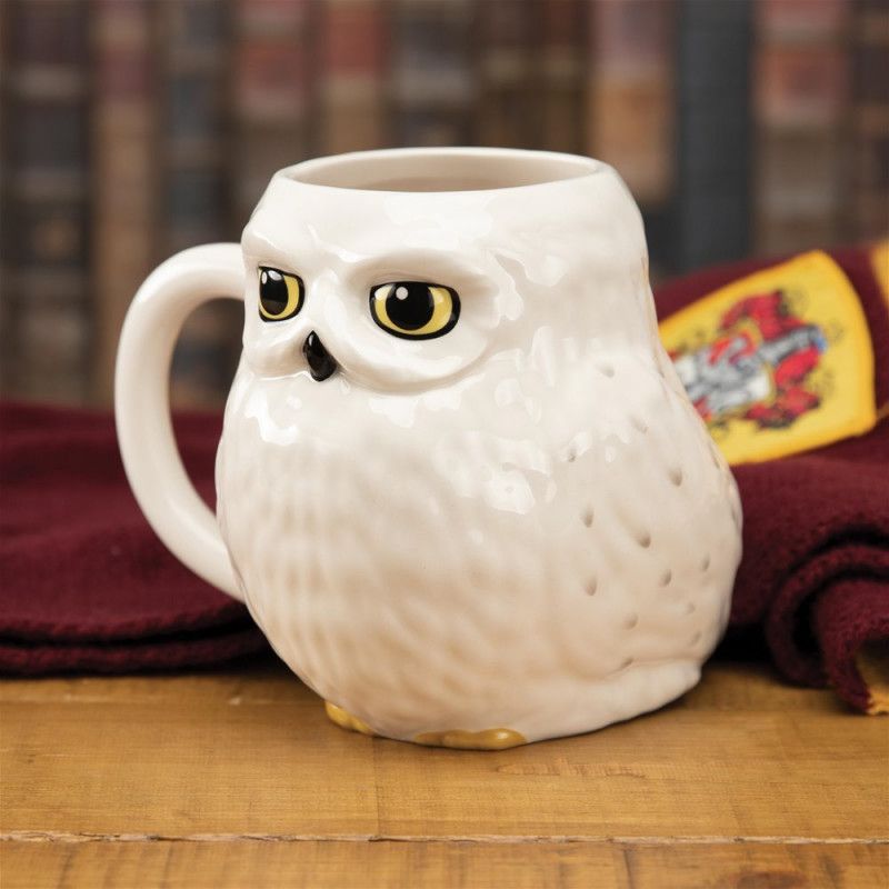 HEDWIG SHAPED MUG