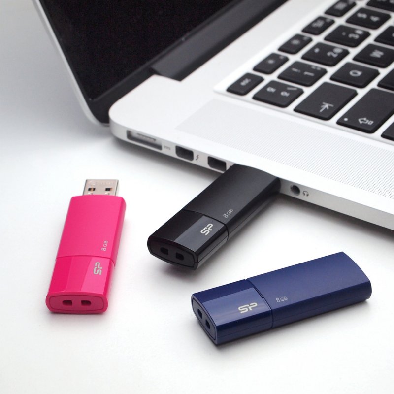 Silicon Power Ultima U05 USB flash drive 8 GB USB Type-A 2.0 Blue