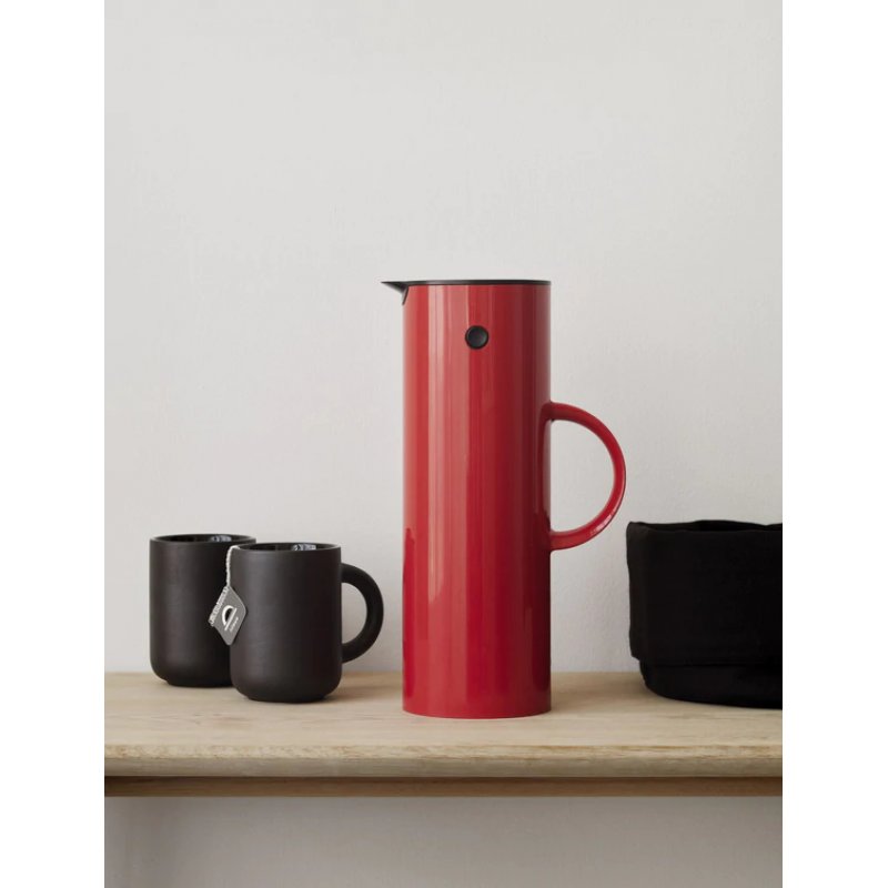 Stelton EM77 vacuum flask 1 L Red