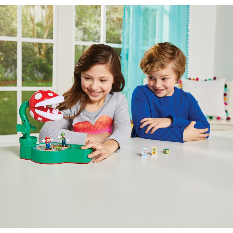 EPOCH Games Super Mario Piranha Plant Escape!