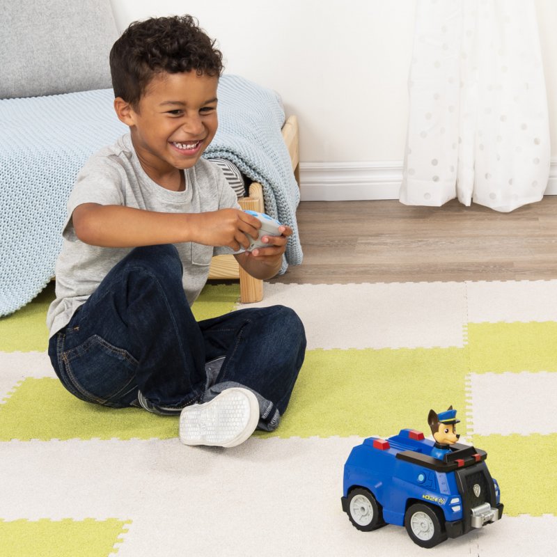 PAW Patrol La Pat' Patrouille - - Voiture RC Chase - Voiture télécommandée avec Télécommande Adaptée Aux Petites M