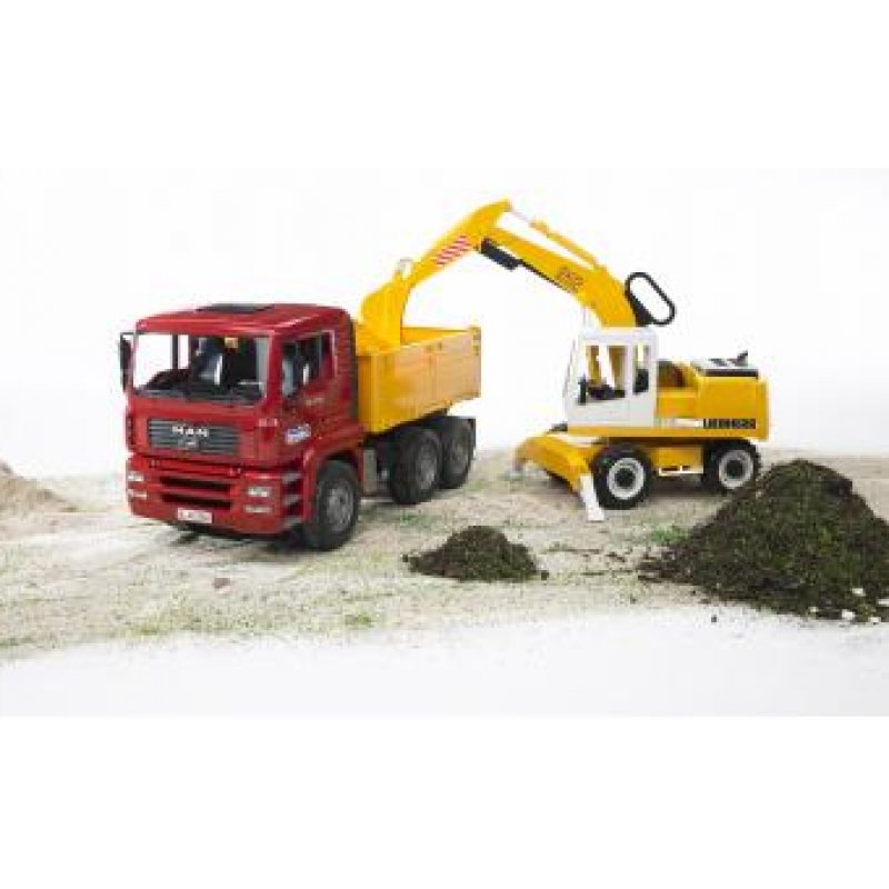 BRUDER Articulated road loader FR 130