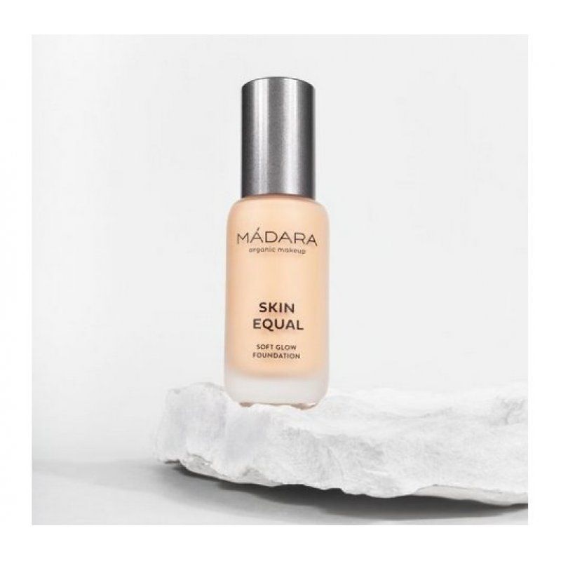 MÁDARA Cosmetics Skin Equal 30 ml Liquide 20 Ivory