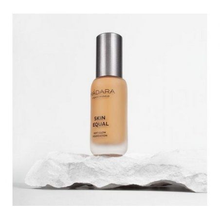 MÁDARA Cosmetics Skin Equal 30 ml liquid 50 Golden Sand