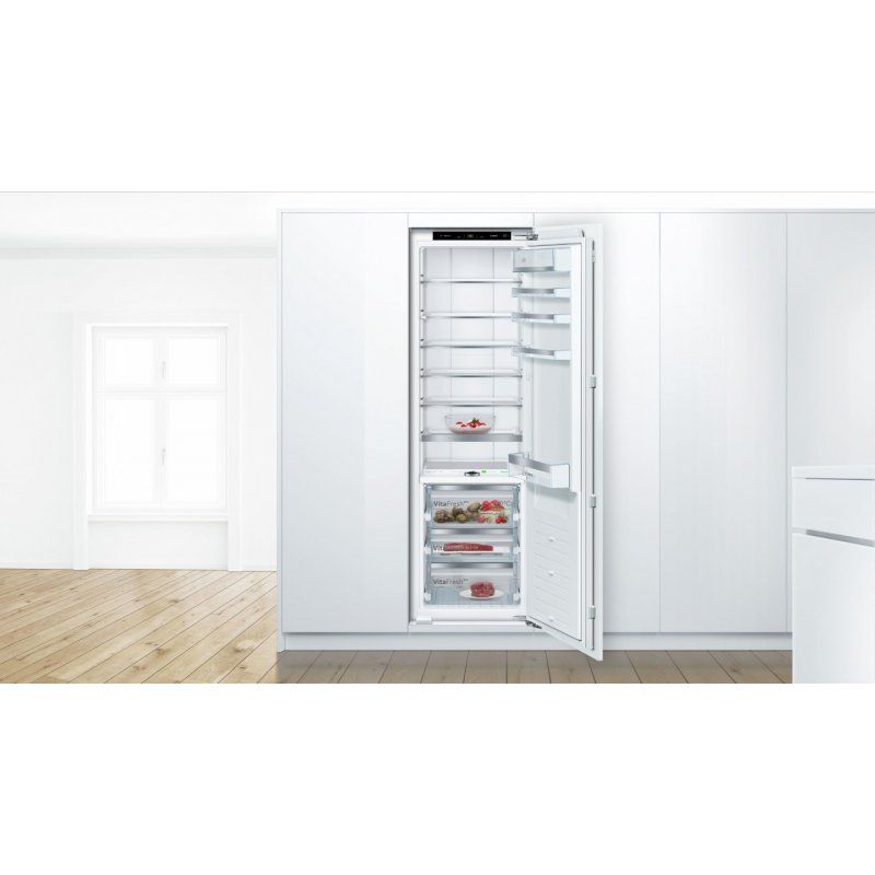 Bosch Serie 8 KIF81PFE0 réfrigérateur Intégré 289 L E