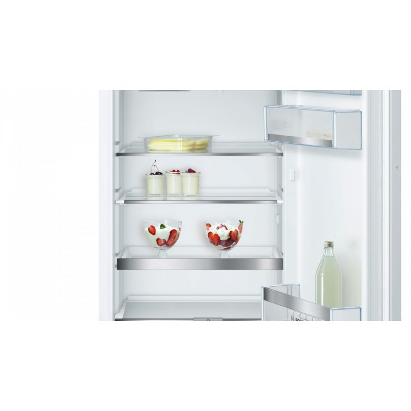 Bosch Serie 6 KIL72AFE0 combi-fridge Built-in 248 L E