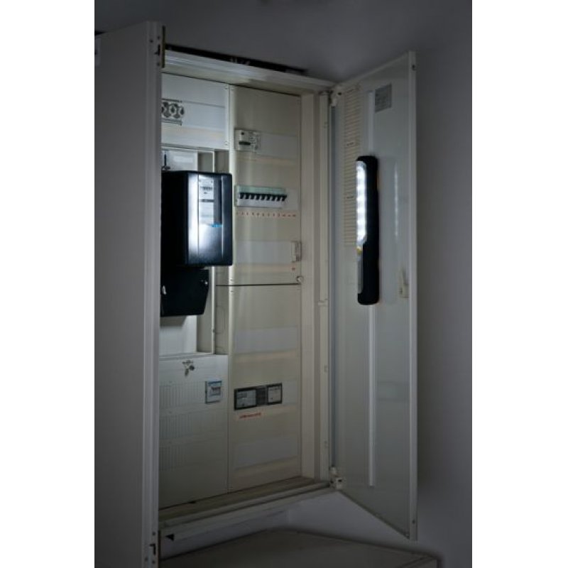 Bren 6 LED Akku Handleuchte HL 300 AD | mit Dynamo, Haken und Magnet