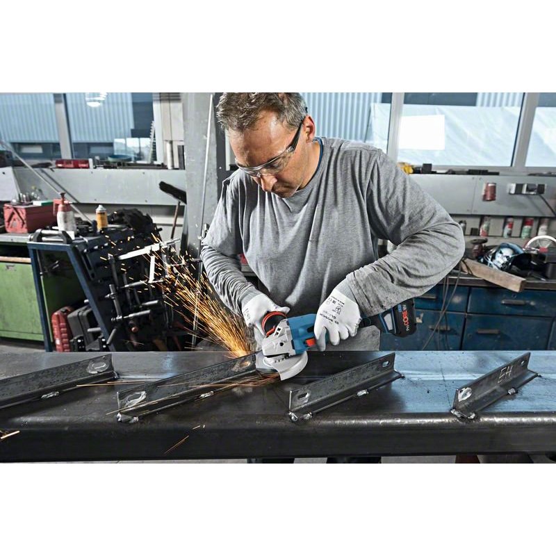 Bosch GWS 18V-15 C Professional angle grinder 12.5 cm 9800 RPM 2.2 kg