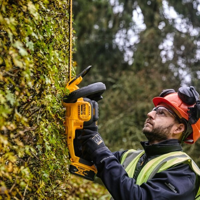 DeWALT DCMHT563N-XJ power hedge trimmer Double blade 2.9 kg