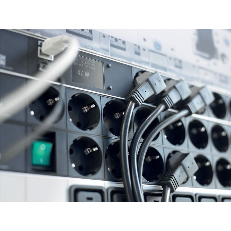 Bachmann 333.601 power extension 2 m 8 AC outlet(s) Indoor Grey