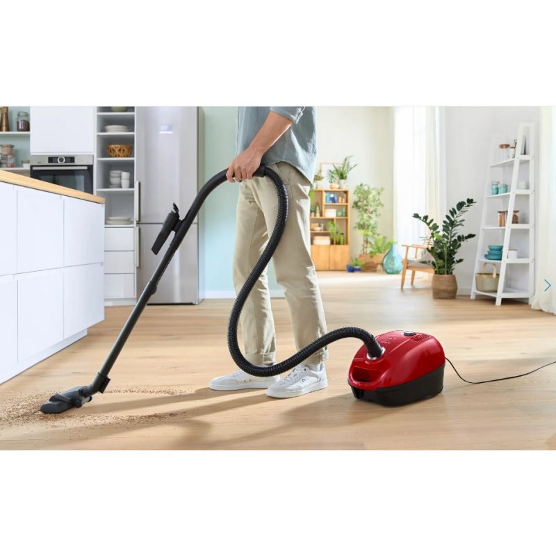 Bosch Serie 4 BGD38RD1H vacuum 4 L Drum vacuum Dry 600 W Dust bag