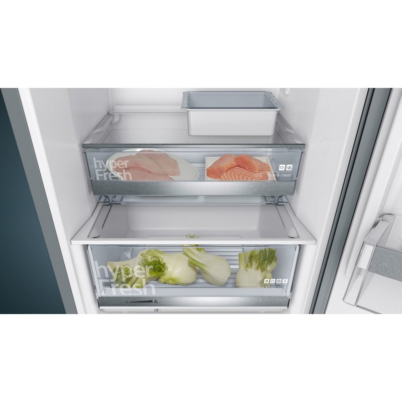 Siemens iQ500 KG39E8XBA fridge-freezer Freestanding 343 L B Black, Stainless steel