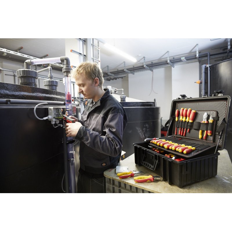 Wiha Competence XL 83 tools