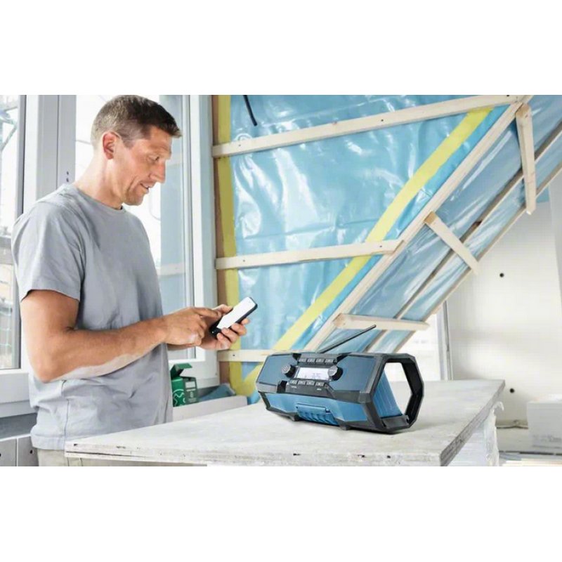 BOSCH GPB 18V-2 C solo FM-Radio | 06014A3000