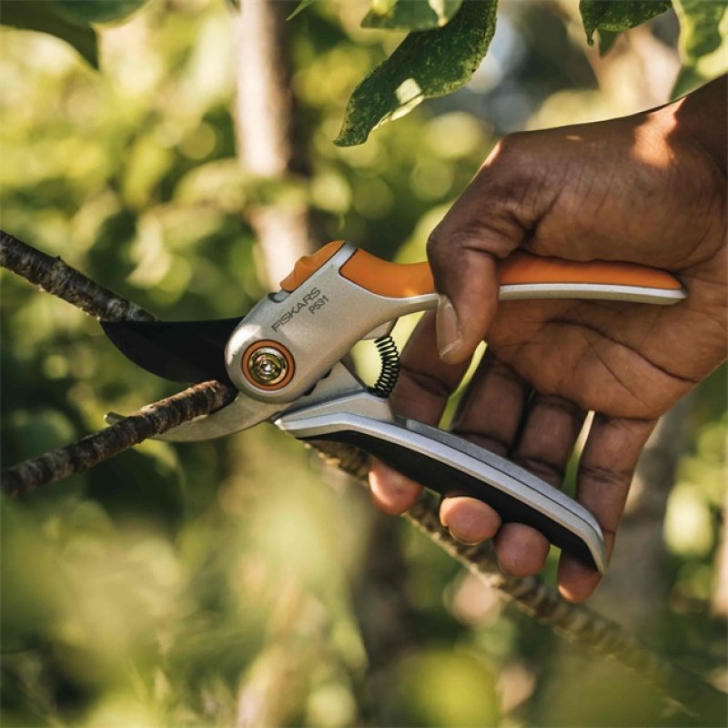 Fiskars Plus P531 pruning shears Bypass Black, Orange
