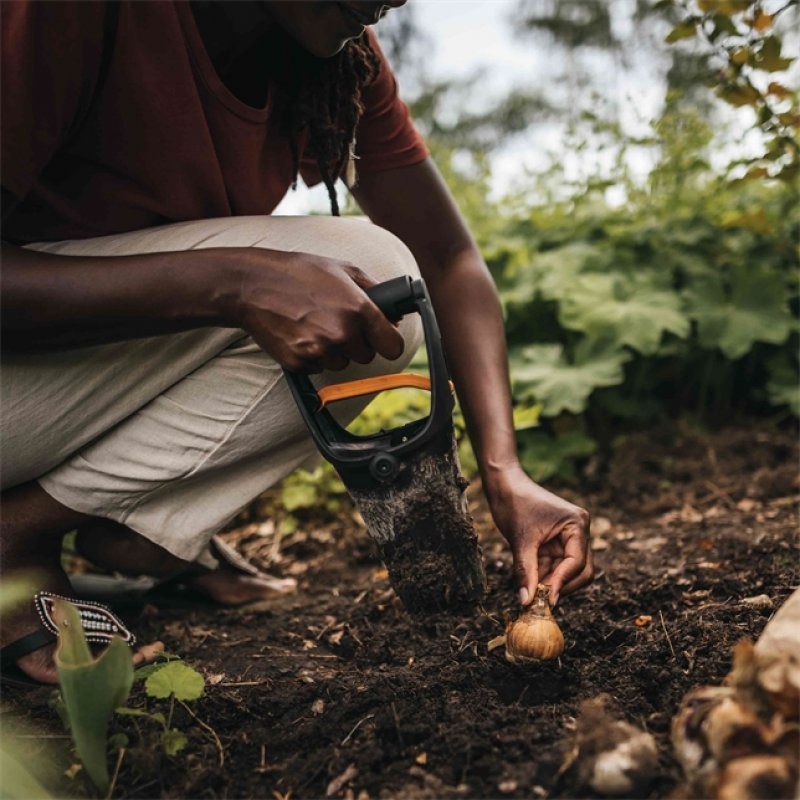 Fiskars Solid Blumenzwiebel-Pflanzer | 1057079