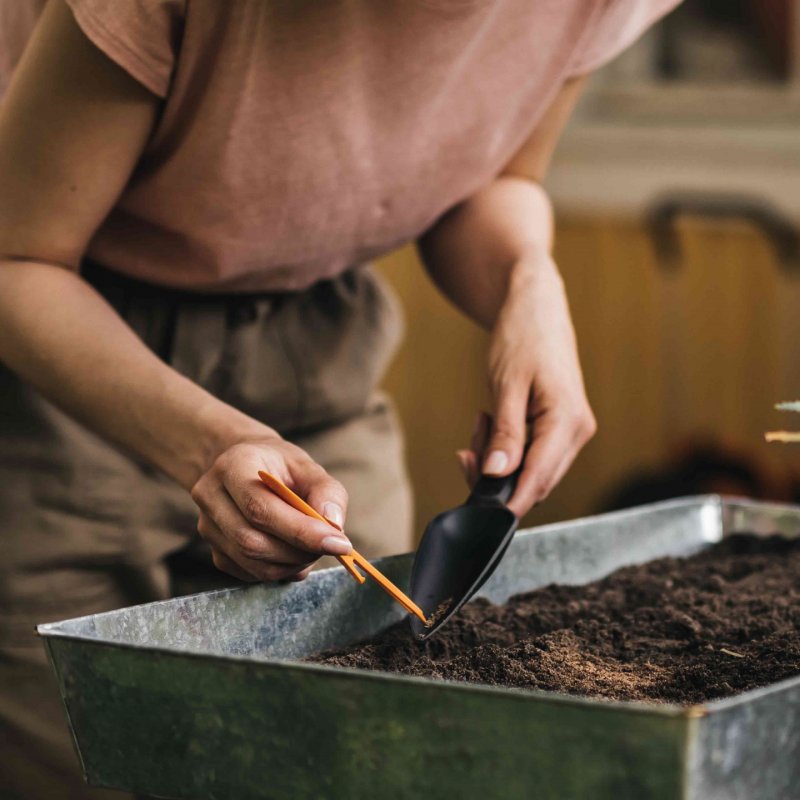 Fiskars Solid Saatgut-Pflanzenkelle | 1057641