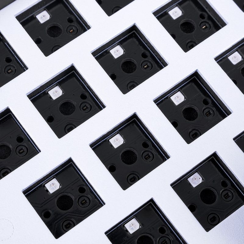 Sharkoon SGK50 S4 wh Kailh Red PT