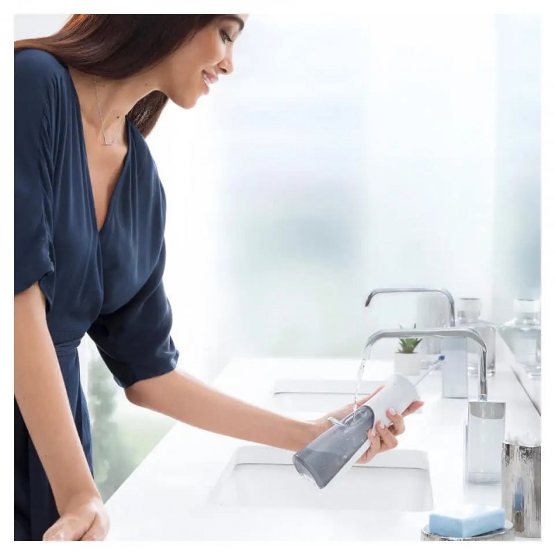 Oral-B AquaCare 6 Pro-Expert oral irrigator 0.15 L