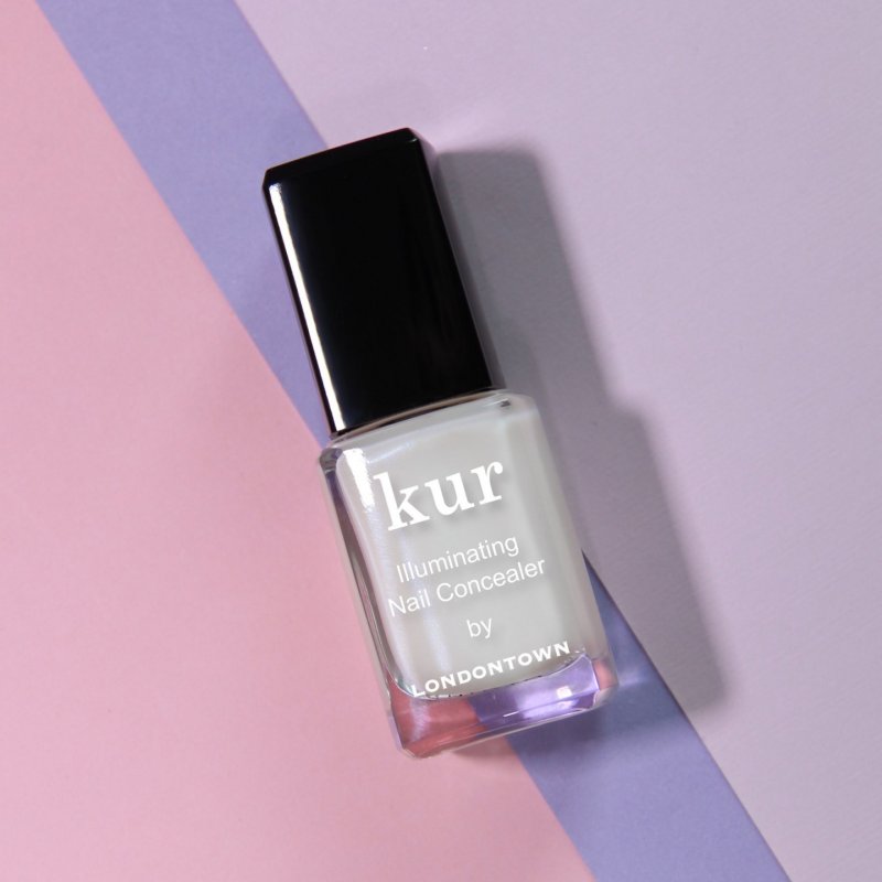 LONDONTOWN Illuminating Nail Concealer vernis à ongles Transparent