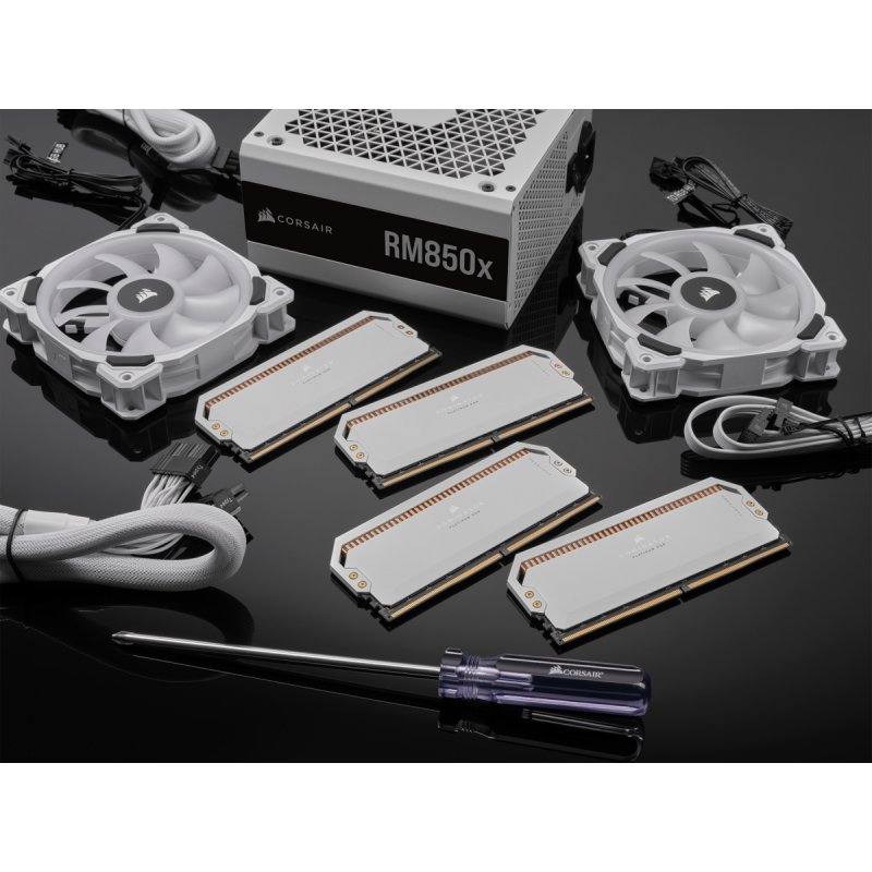 CORSAIR DOMINATOR PLATINUM RGB 64GB DDR5 - 5600MHz -BLANC