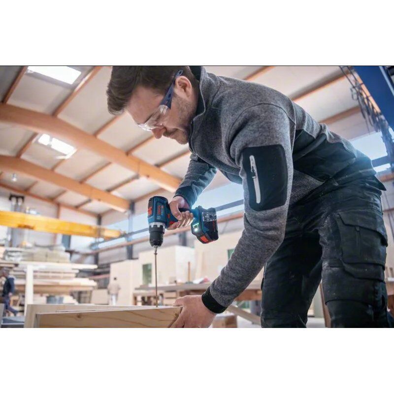 Bosch GSR 18V-90 C 2100 RPM Keyless 1.1 kg Black, Blue, Red