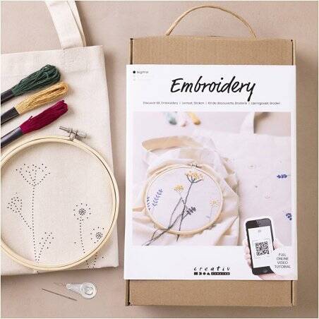Creativ Company 970851 embroidery pattern Flowers