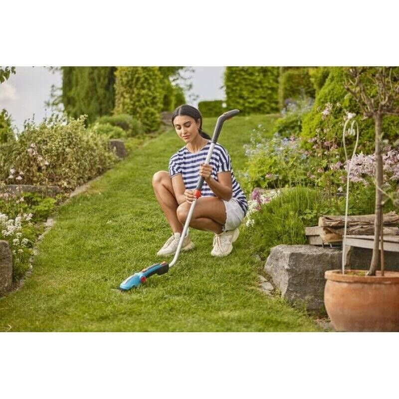 Gardena 09887-20 cordless grass shear 8 cm 3.6 V Lithium-Ion (Li-Ion) Black, Green