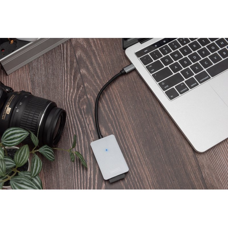Adap Digitus USB-C with Cardreader 2x UHS-