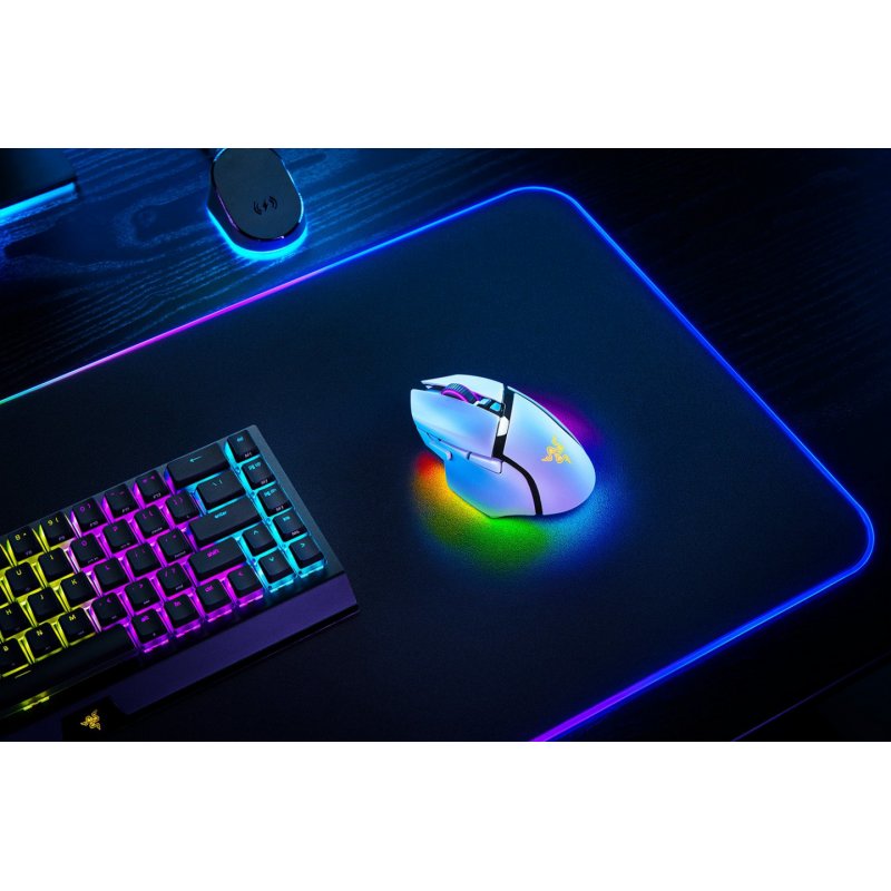 Razer Basilisk V3 Pro souris Droitier RF Wireless + Bluetooth + USB Type-C Optique 30000 DPI