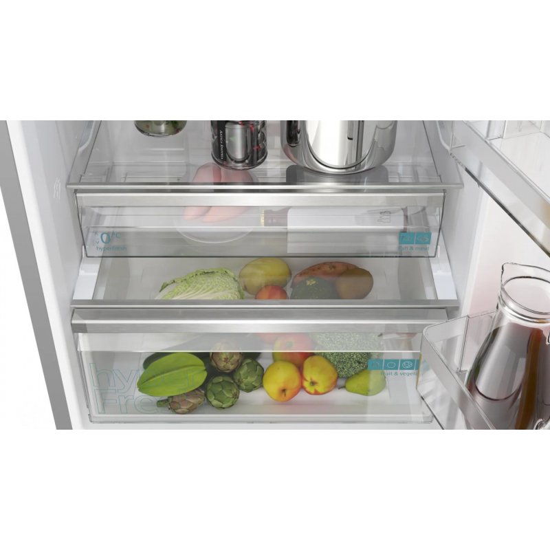Siemens iQ500 KG49NAICT fridge-freezer Freestanding 440 L C Stainless steel