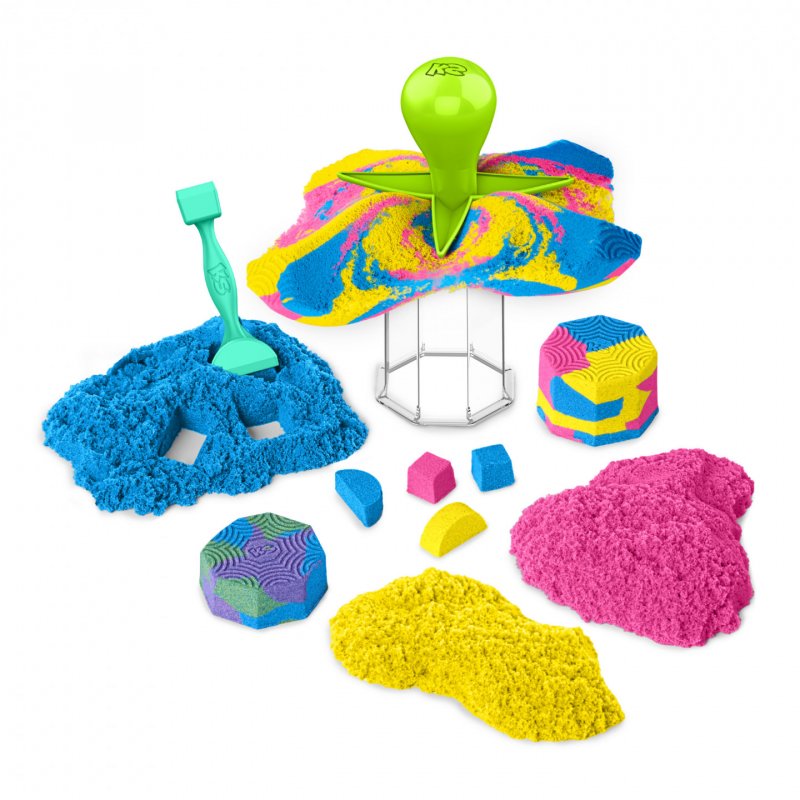 Kinetic Sand , Squish N’ Create Playset, with 13.5oz of Blue, Yellow, and Pink Play Sand, 5 Tools, Sensory Toys for Ki
