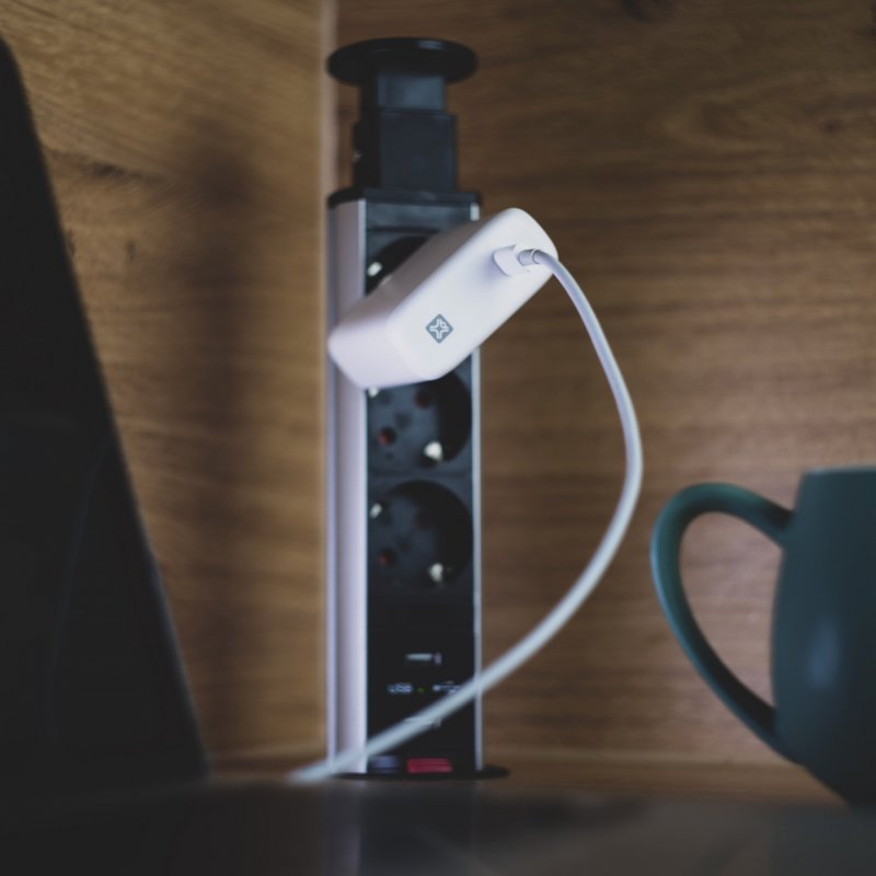 XtremeMac XWH-SPC45-03 mobile device charger Notebook, Smartphone, Tablet White AC Fast charging Indoor