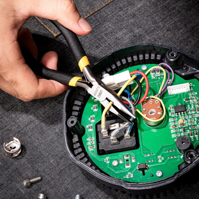 Deli Tools EDL20026 plier Needle-nose pliers