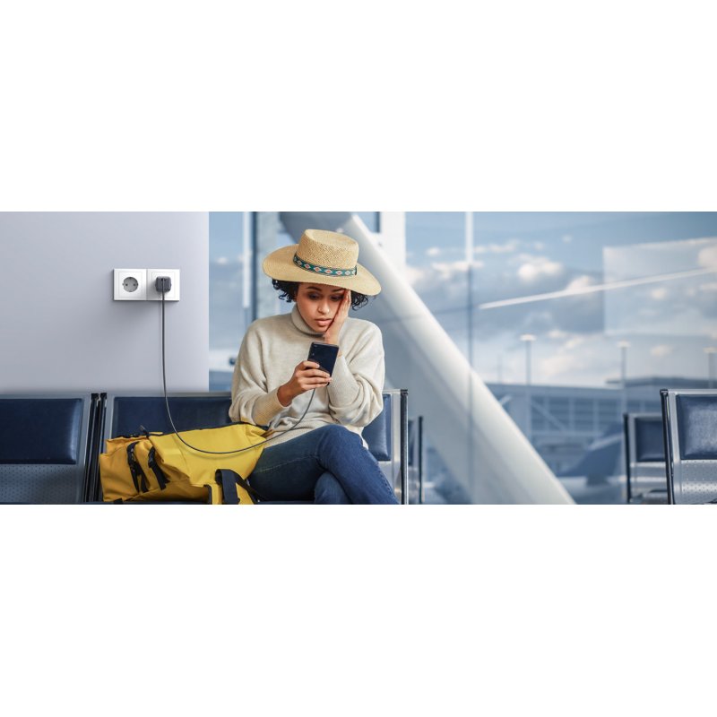 UGREEN USB-C GaN Fast Charger 30W (Space Gray)