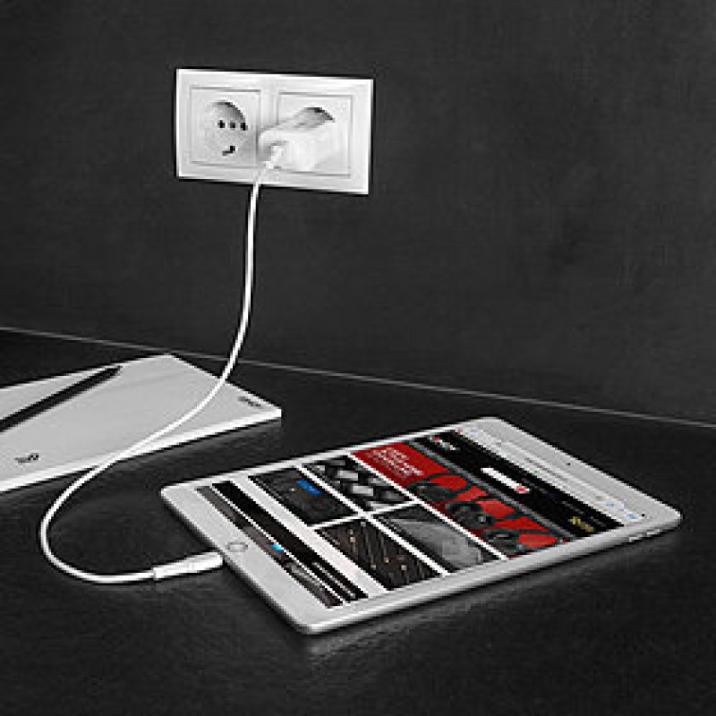 Lindy 73412 mobile device charger Smartphone, Tablet White AC Fast charging Indoor, Outdoor