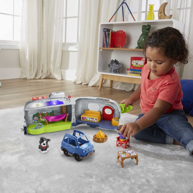 Fisher-Price Little People Light-Up Learning Camper
