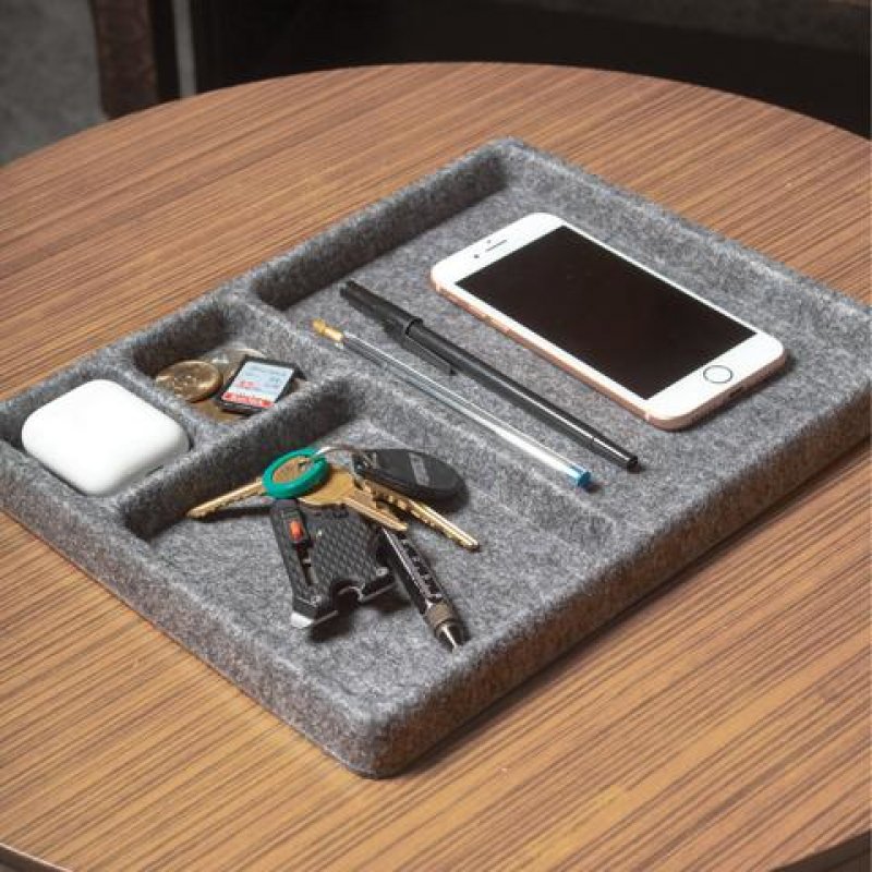 Kikkerland FELT CATCH-ALL TRAY