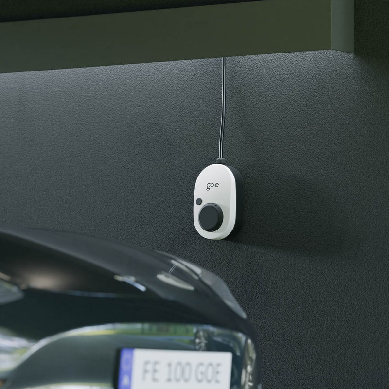 go-e Gemini White Wall 3