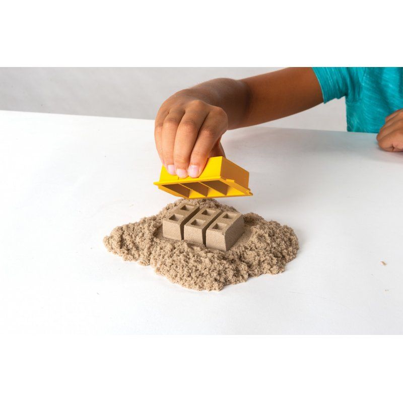 Kinetic Sand , Dig & Demolish Playset with 1lb and Toy Truck, Play Sand Sensory Toys for Kids Ages 3 and up