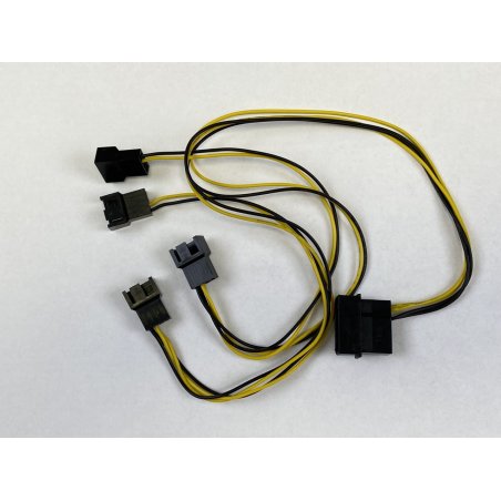Phobya adaptor 4Pin Molex (12V) to 4x 4Pin PWM