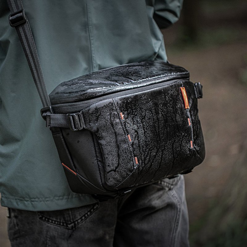 Taška přes rameno PGYTECH OneMo Sling 7L (černá)
