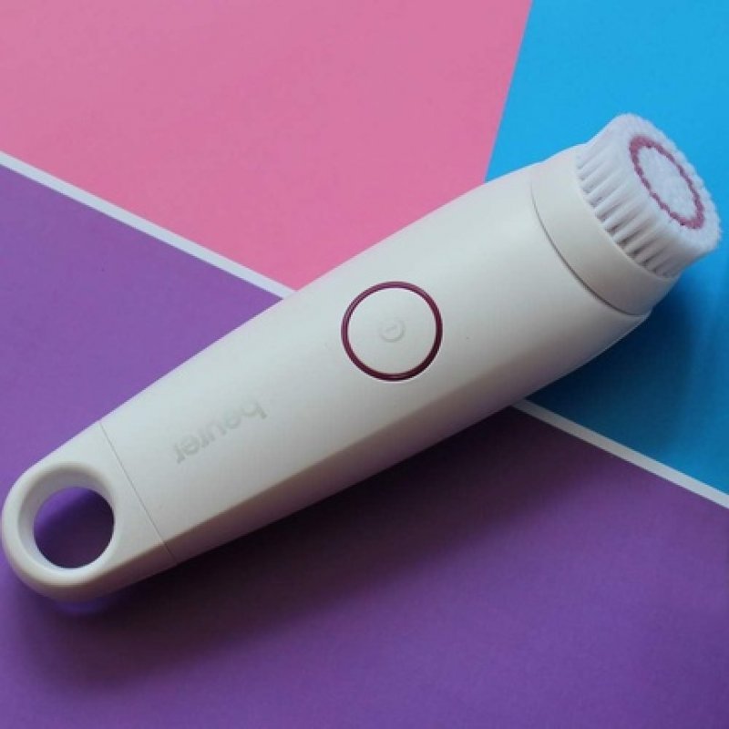 Beur Gesichtsbürste FC 45          wh/pk