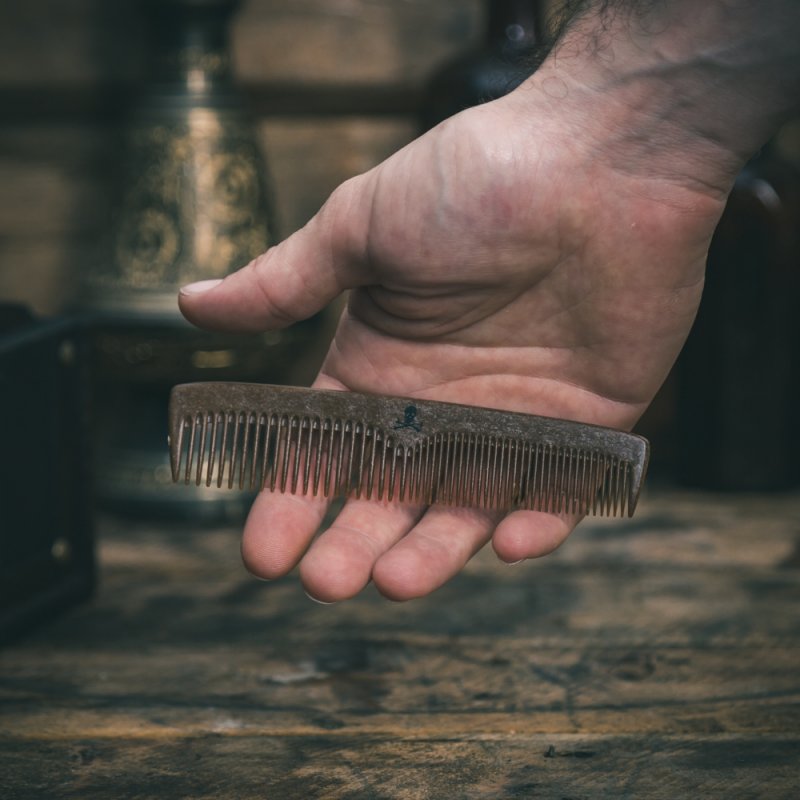 The Bluebeards Revenge BBRBRDCOMB brosse à cheveux et peigne Adulte Peigne pour cheveux Marron 1 pièce(s)